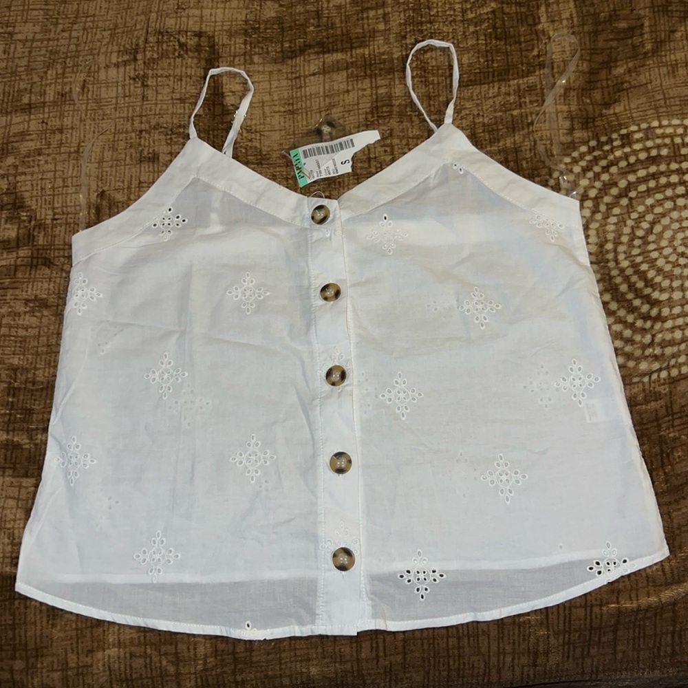 Button-up tank